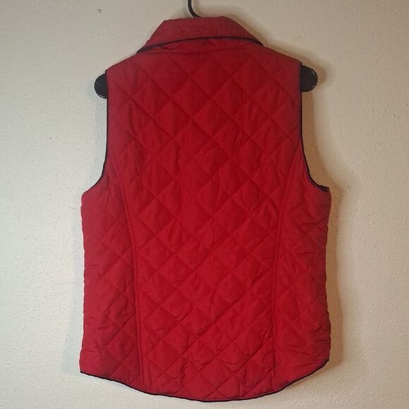 Crown & Ivy Red Quilted Vest with Gold Accents size XL - Picture 4 of 6